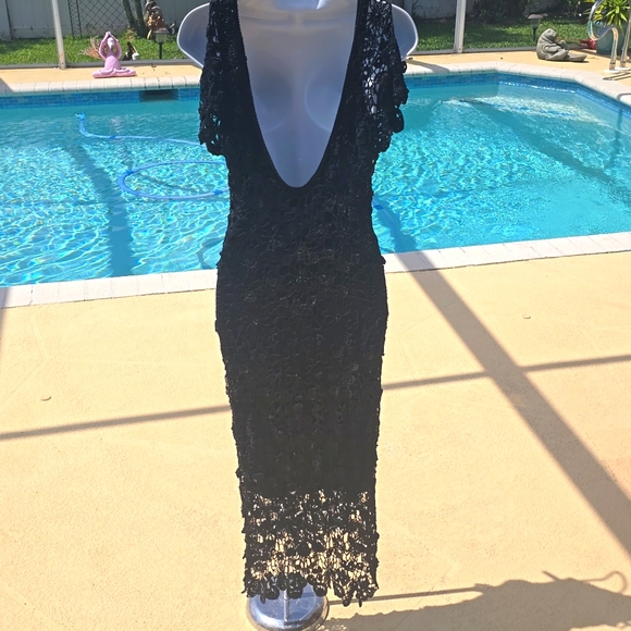 Cartise International Crochet & Beaded Cocktail dress Size: Medium - Picture 3 of 14